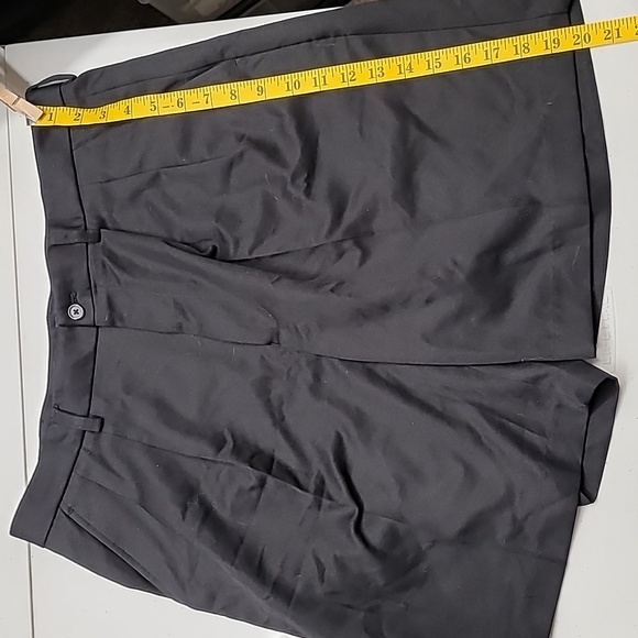 Men's izod xfg shorts size 36. - Picture 1 of 8